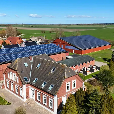 Lägenhet Backhuus 1